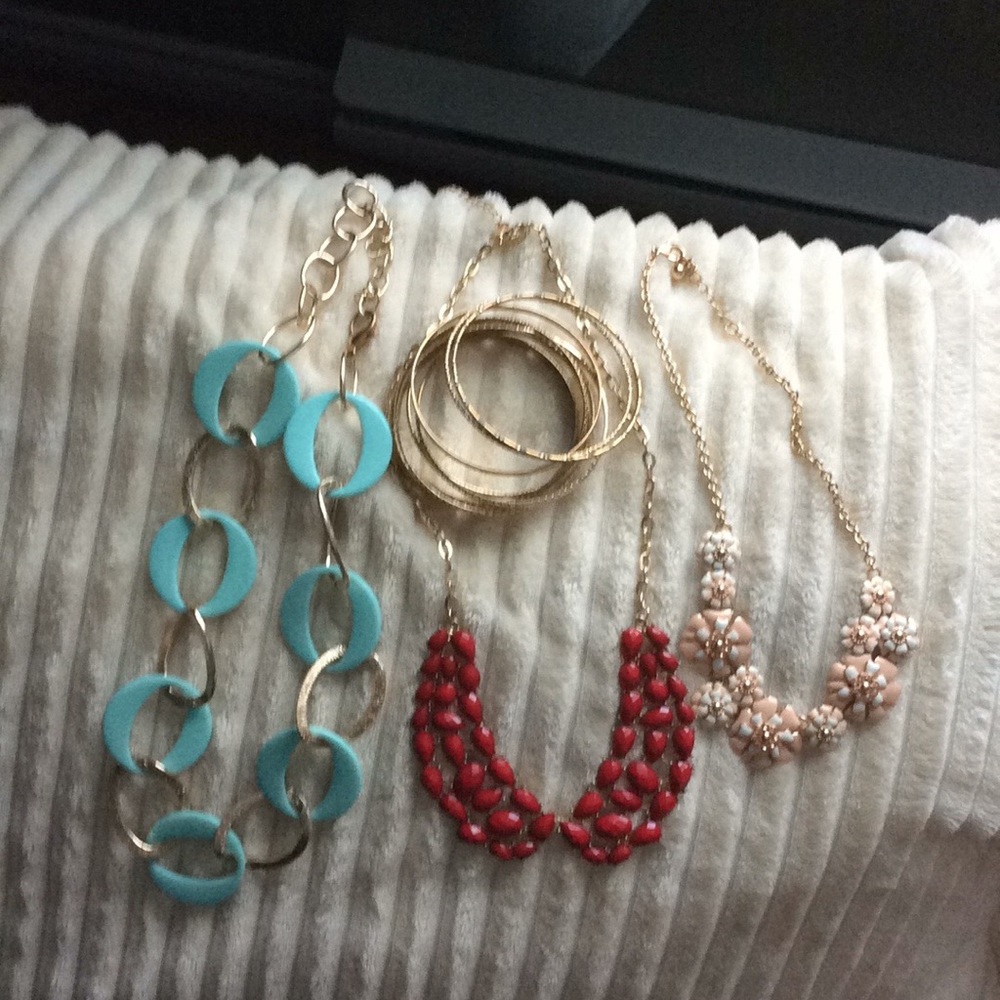 Lot of costume Gold tone necklaces and bangles